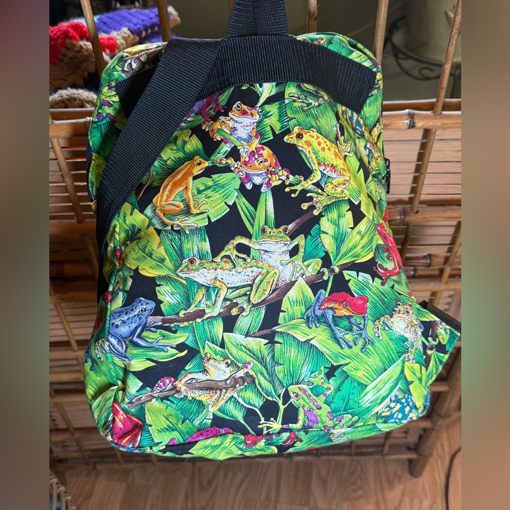 SAX brand backpack & purse with a tropical frog and leaf print - Picture 5 of 13
